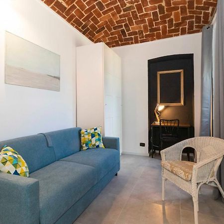 Santa Chiara Apartment Near Piazza Statuto Турин Экстерьер фото