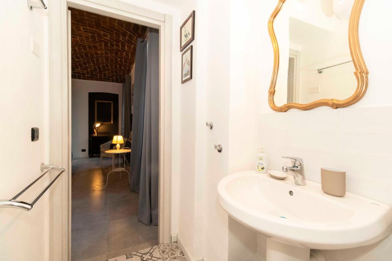 Santa Chiara Apartment Near Piazza Statuto Турин Экстерьер фото