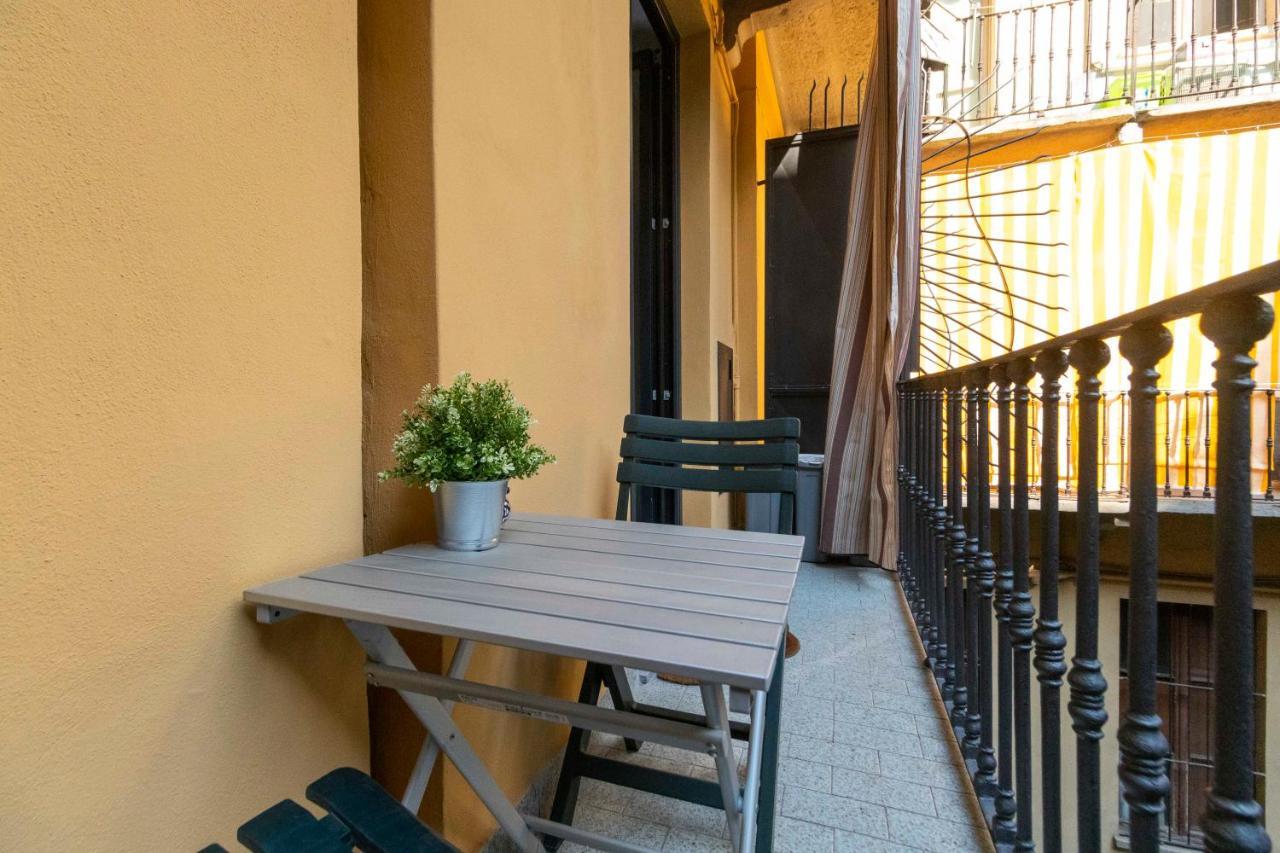 Santa Chiara Apartment Near Piazza Statuto Турин Экстерьер фото